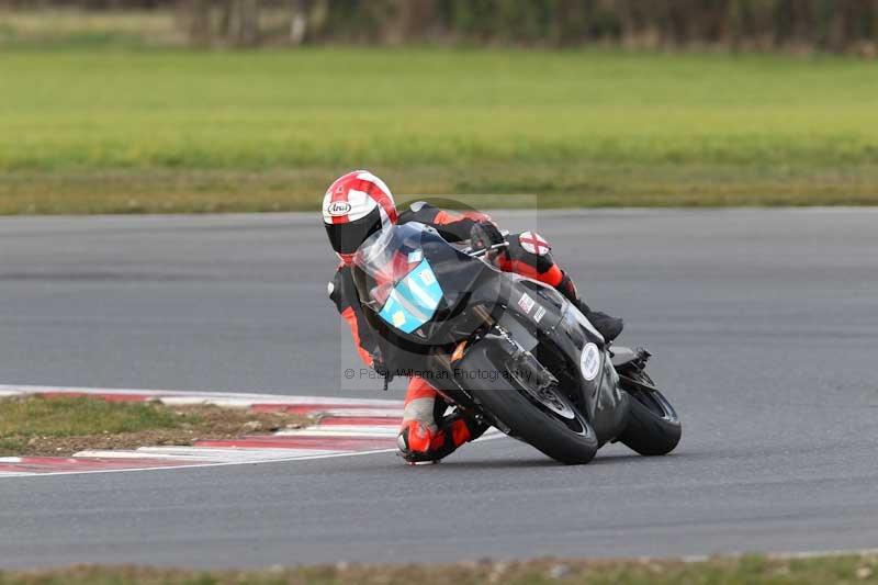 Motorcycle action photographs;Trackday digital images;event digital images;eventdigitalimages;no limits trackday;peter wileman photography;snetterton;snetterton circuit norfolk;snetterton photographs;trackday;trackday photos