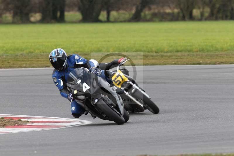 Motorcycle action photographs;Trackday digital images;event digital images;eventdigitalimages;no limits trackday;peter wileman photography;snetterton;snetterton circuit norfolk;snetterton photographs;trackday;trackday photos
