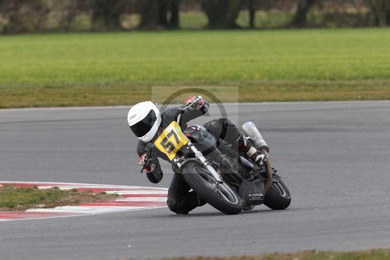 Motorcycle action photographs;Trackday digital images;event digital images;eventdigitalimages;no limits trackday;peter wileman photography;snetterton;snetterton circuit norfolk;snetterton photographs;trackday;trackday photos