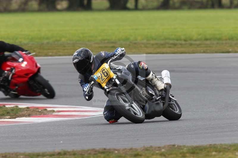 Motorcycle action photographs;Trackday digital images;event digital images;eventdigitalimages;no limits trackday;peter wileman photography;snetterton;snetterton circuit norfolk;snetterton photographs;trackday;trackday photos