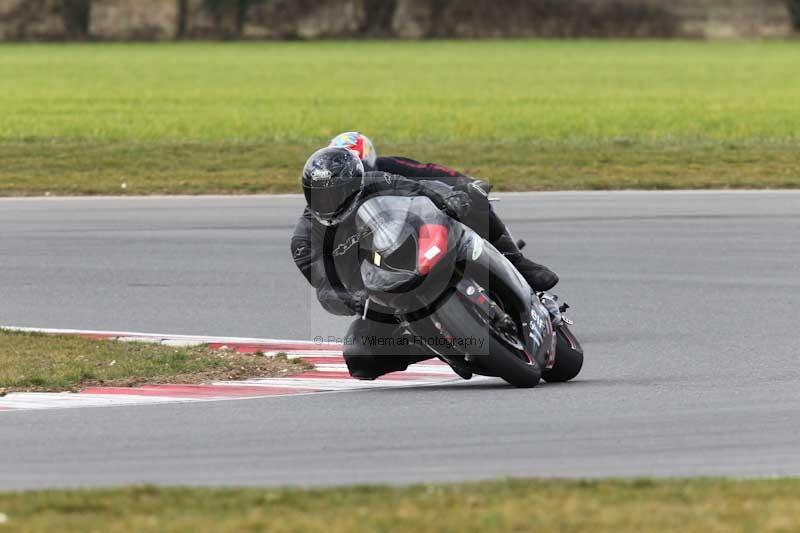 Motorcycle action photographs;Trackday digital images;event digital images;eventdigitalimages;no limits trackday;peter wileman photography;snetterton;snetterton circuit norfolk;snetterton photographs;trackday;trackday photos