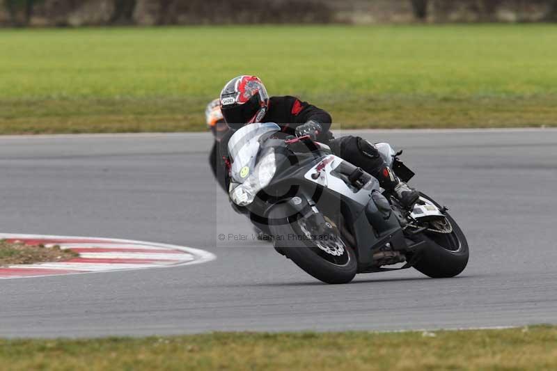 Motorcycle action photographs;Trackday digital images;event digital images;eventdigitalimages;no limits trackday;peter wileman photography;snetterton;snetterton circuit norfolk;snetterton photographs;trackday;trackday photos