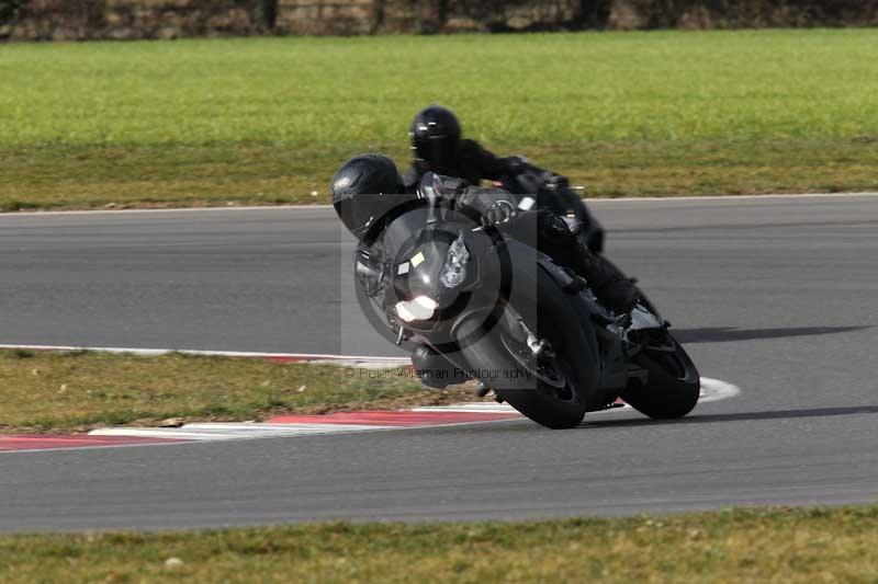 Motorcycle action photographs;Trackday digital images;event digital images;eventdigitalimages;no limits trackday;peter wileman photography;snetterton;snetterton circuit norfolk;snetterton photographs;trackday;trackday photos