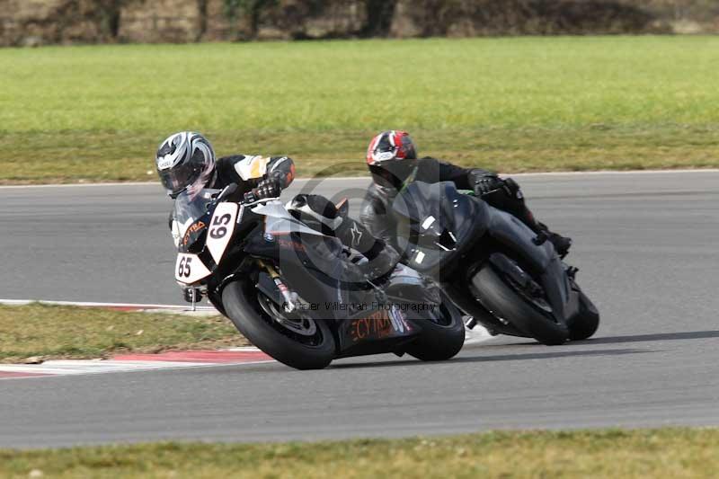 Motorcycle action photographs;Trackday digital images;event digital images;eventdigitalimages;no limits trackday;peter wileman photography;snetterton;snetterton circuit norfolk;snetterton photographs;trackday;trackday photos