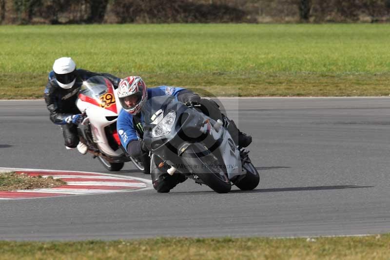 Motorcycle action photographs;Trackday digital images;event digital images;eventdigitalimages;no limits trackday;peter wileman photography;snetterton;snetterton circuit norfolk;snetterton photographs;trackday;trackday photos