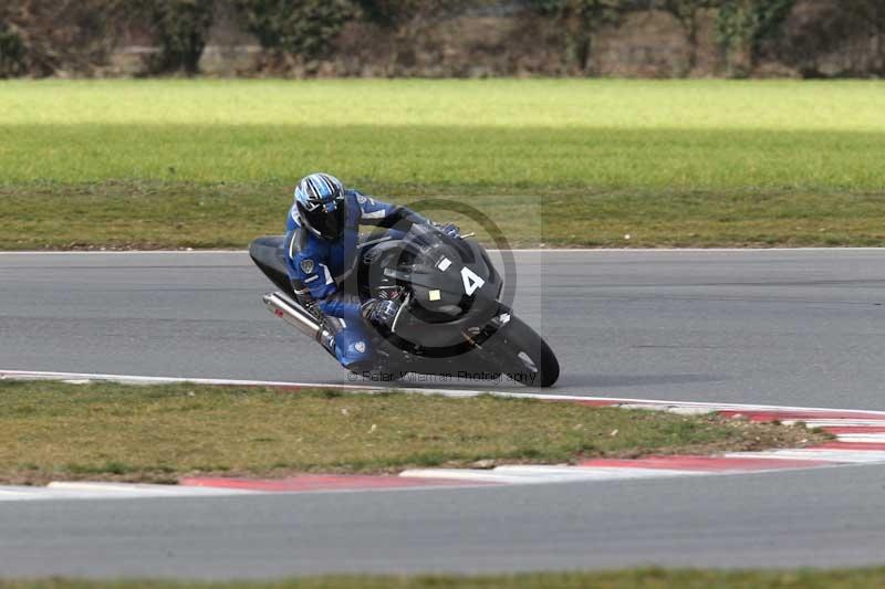 Motorcycle action photographs;Trackday digital images;event digital images;eventdigitalimages;no limits trackday;peter wileman photography;snetterton;snetterton circuit norfolk;snetterton photographs;trackday;trackday photos