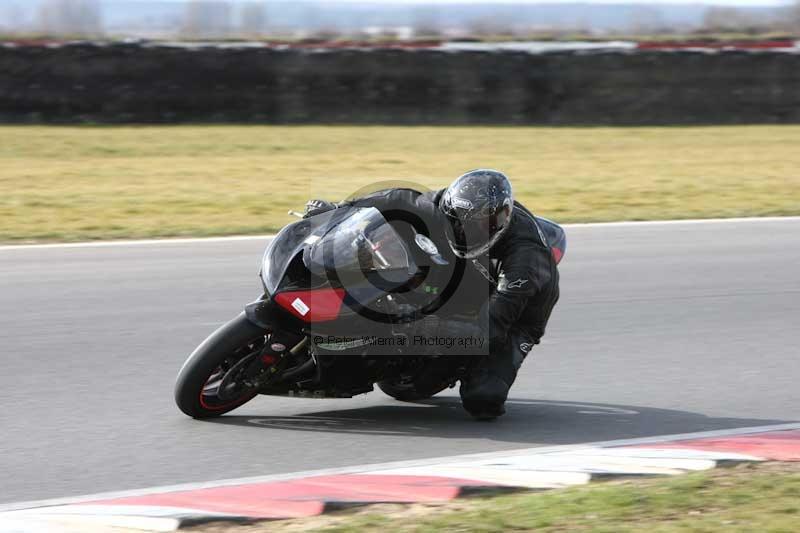 Motorcycle action photographs;Trackday digital images;event digital images;eventdigitalimages;no limits trackday;peter wileman photography;snetterton;snetterton circuit norfolk;snetterton photographs;trackday;trackday photos