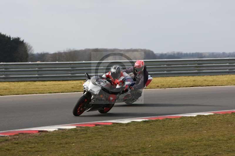 Motorcycle action photographs;Trackday digital images;event digital images;eventdigitalimages;no limits trackday;peter wileman photography;snetterton;snetterton circuit norfolk;snetterton photographs;trackday;trackday photos