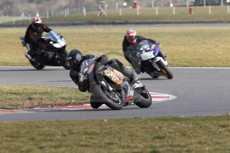 Motorcycle action photographs;Trackday digital images;event digital images;eventdigitalimages;no limits trackday;peter wileman photography;snetterton;snetterton circuit norfolk;snetterton photographs;trackday;trackday photos