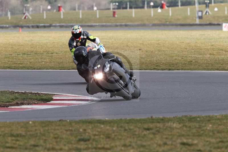 Motorcycle action photographs;Trackday digital images;event digital images;eventdigitalimages;no limits trackday;peter wileman photography;snetterton;snetterton circuit norfolk;snetterton photographs;trackday;trackday photos