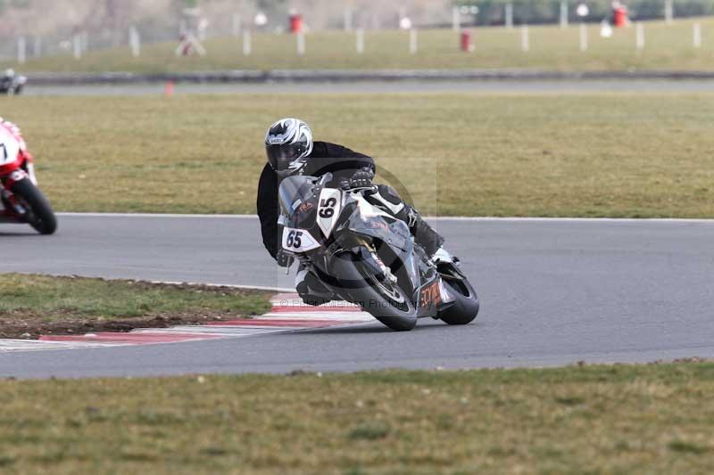Motorcycle action photographs;Trackday digital images;event digital images;eventdigitalimages;no limits trackday;peter wileman photography;snetterton;snetterton circuit norfolk;snetterton photographs;trackday;trackday photos
