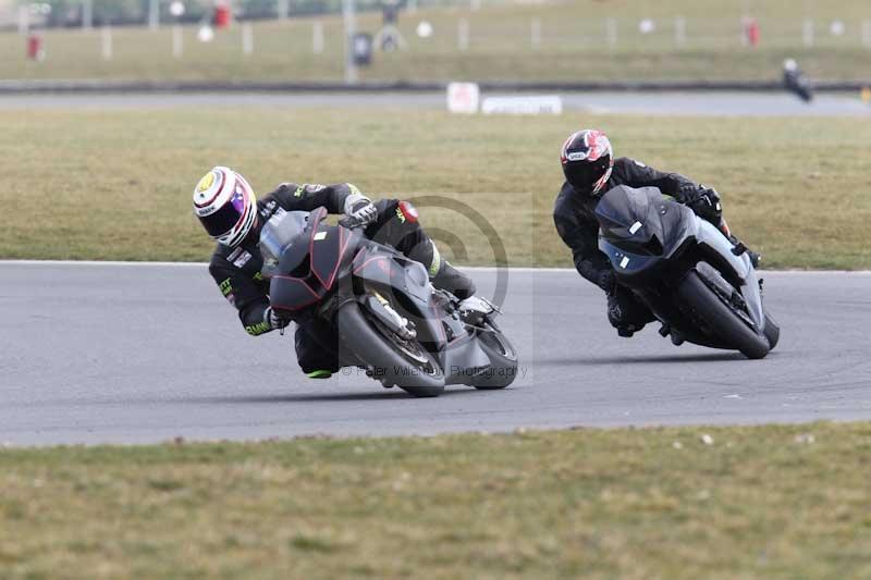 Motorcycle action photographs;Trackday digital images;event digital images;eventdigitalimages;no limits trackday;peter wileman photography;snetterton;snetterton circuit norfolk;snetterton photographs;trackday;trackday photos