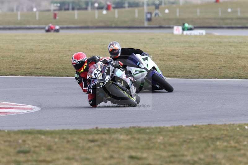 Motorcycle action photographs;Trackday digital images;event digital images;eventdigitalimages;no limits trackday;peter wileman photography;snetterton;snetterton circuit norfolk;snetterton photographs;trackday;trackday photos
