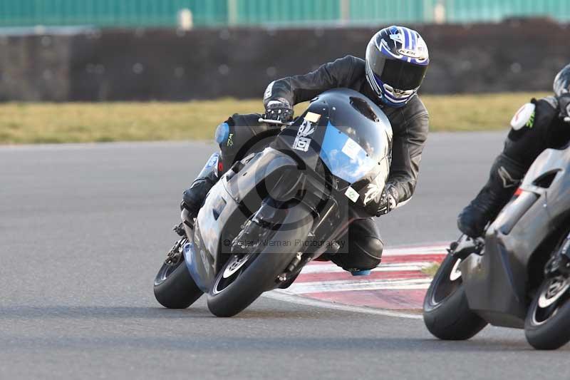 Motorcycle action photographs;Trackday digital images;event digital images;eventdigitalimages;no limits trackday;peter wileman photography;snetterton;snetterton circuit norfolk;snetterton photographs;trackday;trackday photos