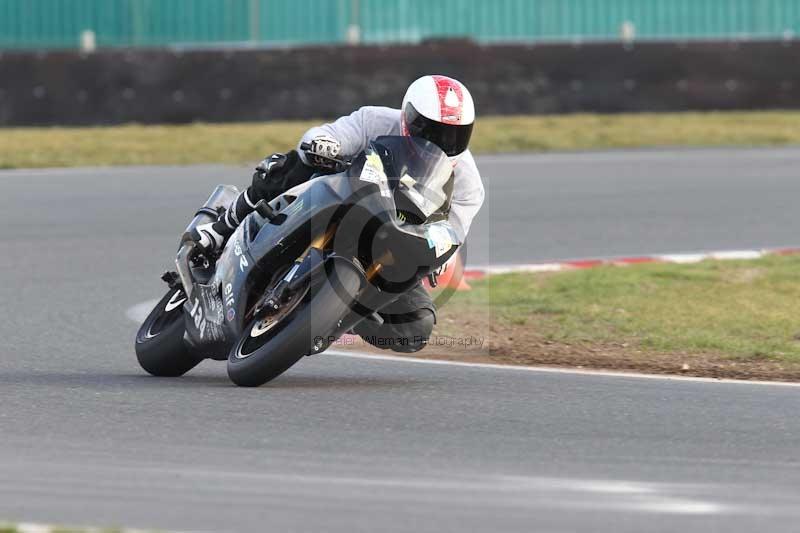 Motorcycle action photographs;Trackday digital images;event digital images;eventdigitalimages;no limits trackday;peter wileman photography;snetterton;snetterton circuit norfolk;snetterton photographs;trackday;trackday photos