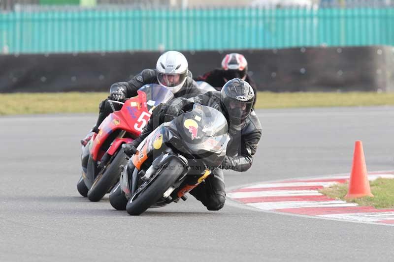 Motorcycle action photographs;Trackday digital images;event digital images;eventdigitalimages;no limits trackday;peter wileman photography;snetterton;snetterton circuit norfolk;snetterton photographs;trackday;trackday photos