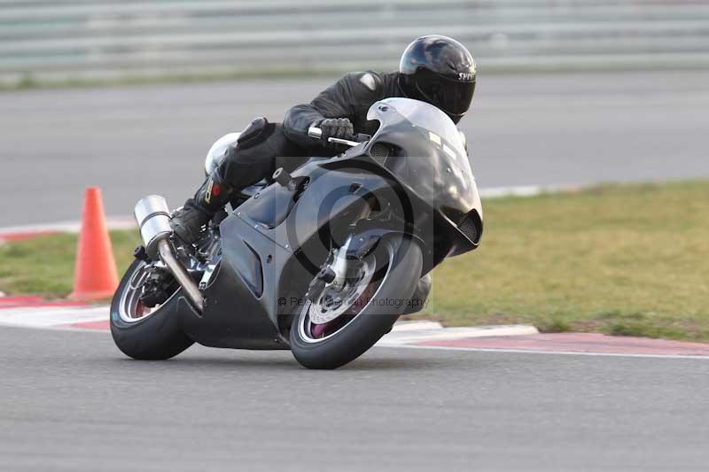Motorcycle action photographs;Trackday digital images;event digital images;eventdigitalimages;no limits trackday;peter wileman photography;snetterton;snetterton circuit norfolk;snetterton photographs;trackday;trackday photos