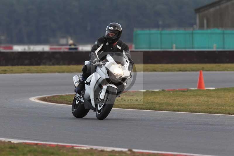 Motorcycle action photographs;Trackday digital images;event digital images;eventdigitalimages;no limits trackday;peter wileman photography;snetterton;snetterton circuit norfolk;snetterton photographs;trackday;trackday photos
