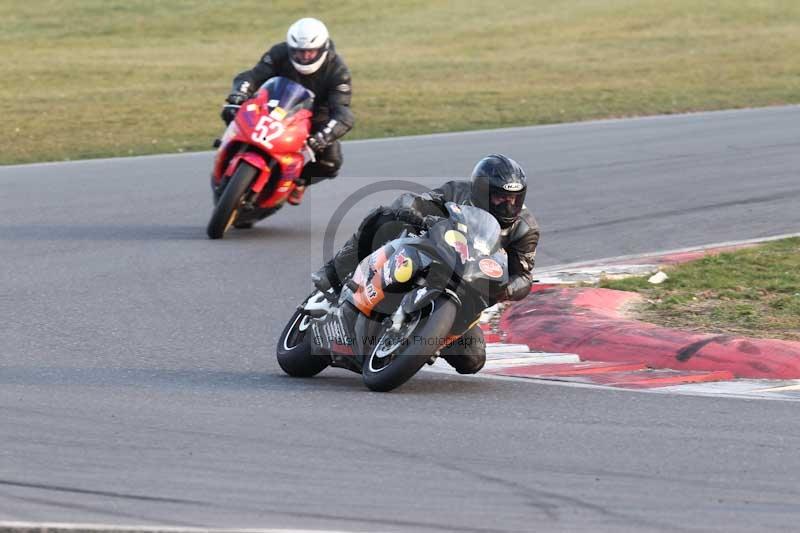 Motorcycle action photographs;Trackday digital images;event digital images;eventdigitalimages;no limits trackday;peter wileman photography;snetterton;snetterton circuit norfolk;snetterton photographs;trackday;trackday photos