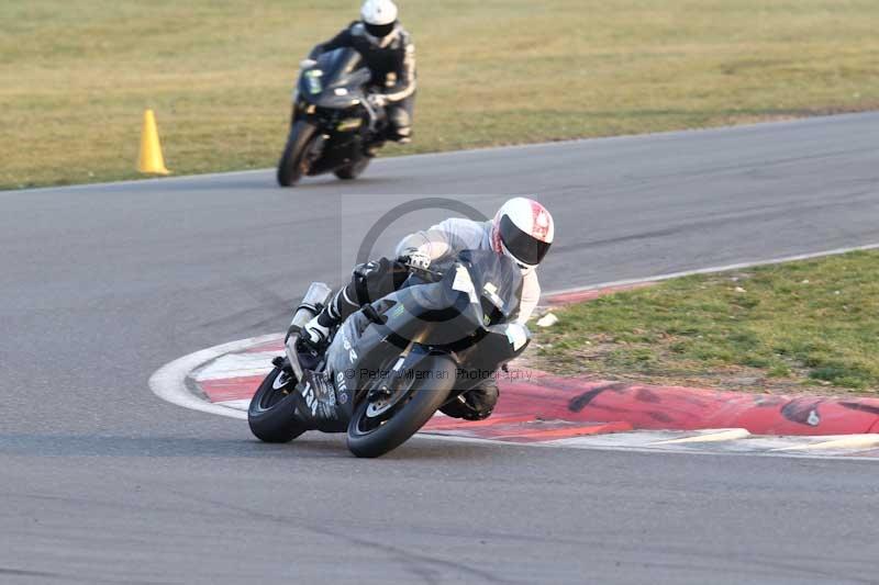 Motorcycle action photographs;Trackday digital images;event digital images;eventdigitalimages;no limits trackday;peter wileman photography;snetterton;snetterton circuit norfolk;snetterton photographs;trackday;trackday photos