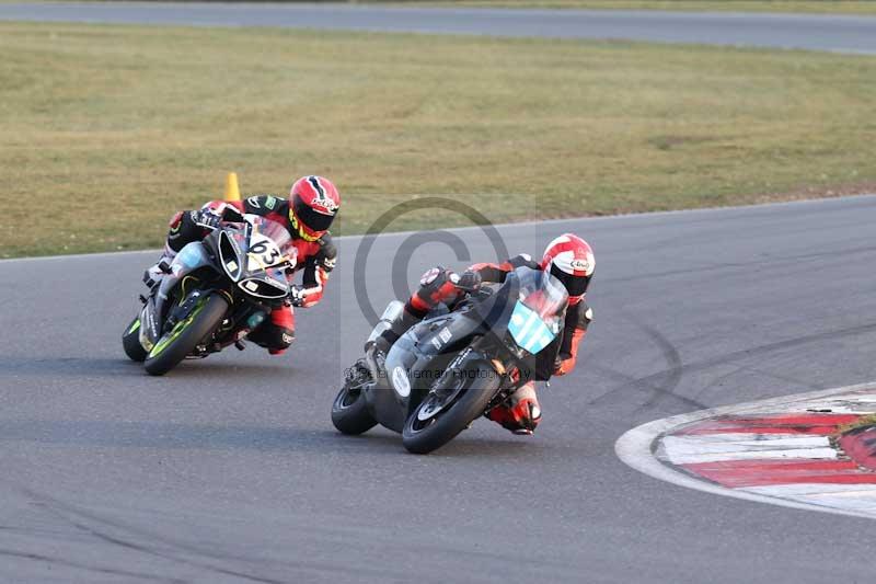 Motorcycle action photographs;Trackday digital images;event digital images;eventdigitalimages;no limits trackday;peter wileman photography;snetterton;snetterton circuit norfolk;snetterton photographs;trackday;trackday photos