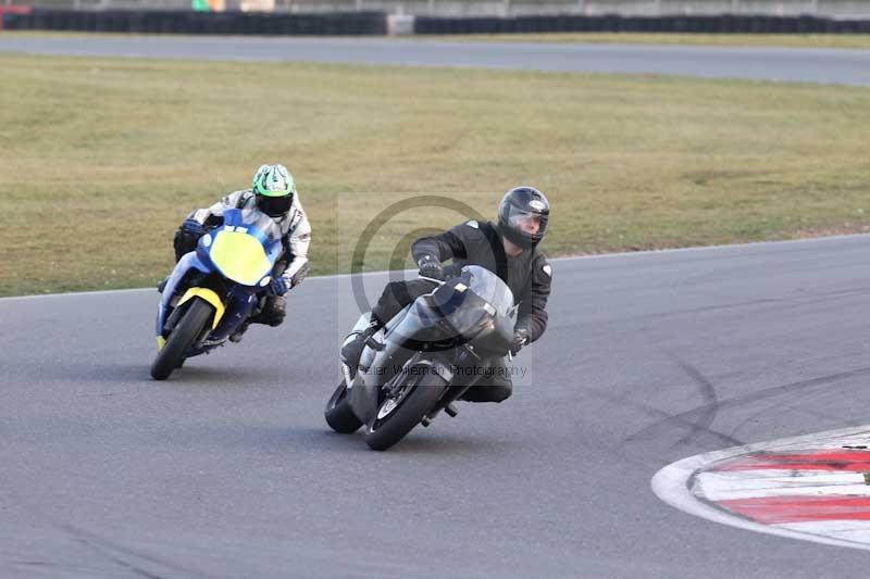 Motorcycle action photographs;Trackday digital images;event digital images;eventdigitalimages;no limits trackday;peter wileman photography;snetterton;snetterton circuit norfolk;snetterton photographs;trackday;trackday photos