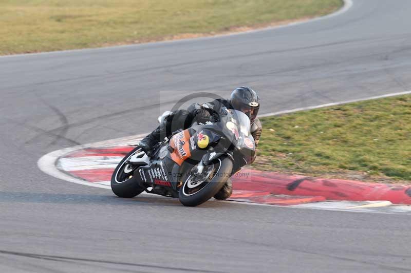 Motorcycle action photographs;Trackday digital images;event digital images;eventdigitalimages;no limits trackday;peter wileman photography;snetterton;snetterton circuit norfolk;snetterton photographs;trackday;trackday photos
