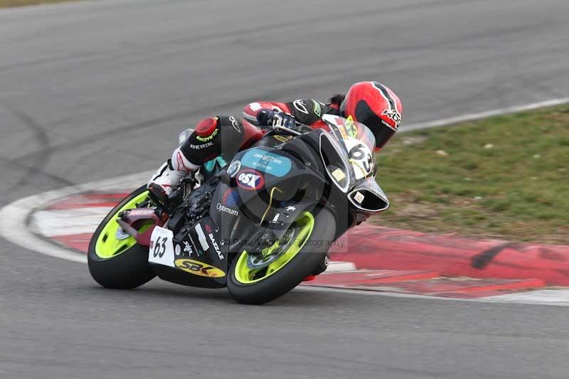 Motorcycle action photographs;Trackday digital images;event digital images;eventdigitalimages;no limits trackday;peter wileman photography;snetterton;snetterton circuit norfolk;snetterton photographs;trackday;trackday photos