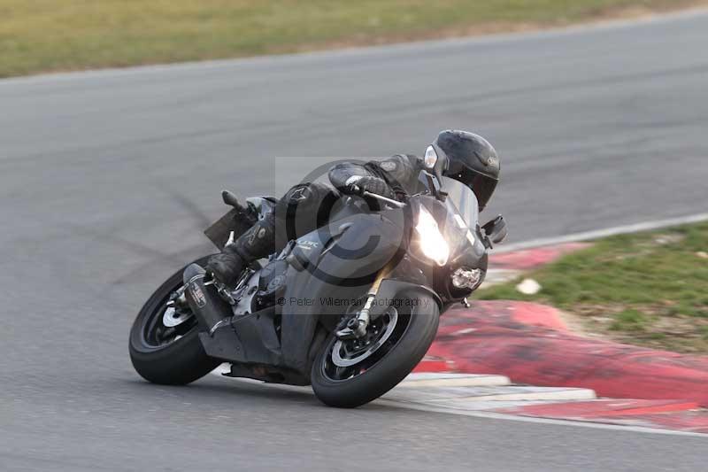 Motorcycle action photographs;Trackday digital images;event digital images;eventdigitalimages;no limits trackday;peter wileman photography;snetterton;snetterton circuit norfolk;snetterton photographs;trackday;trackday photos