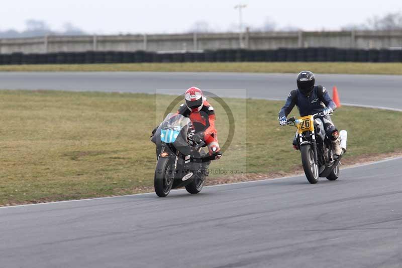 Motorcycle action photographs;Trackday digital images;event digital images;eventdigitalimages;no limits trackday;peter wileman photography;snetterton;snetterton circuit norfolk;snetterton photographs;trackday;trackday photos