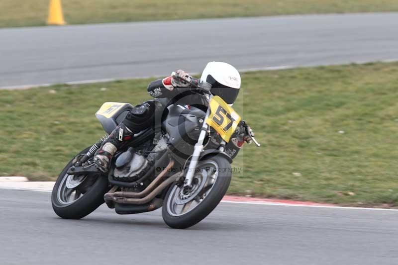 Motorcycle action photographs;Trackday digital images;event digital images;eventdigitalimages;no limits trackday;peter wileman photography;snetterton;snetterton circuit norfolk;snetterton photographs;trackday;trackday photos