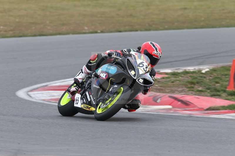 Motorcycle action photographs;Trackday digital images;event digital images;eventdigitalimages;no limits trackday;peter wileman photography;snetterton;snetterton circuit norfolk;snetterton photographs;trackday;trackday photos