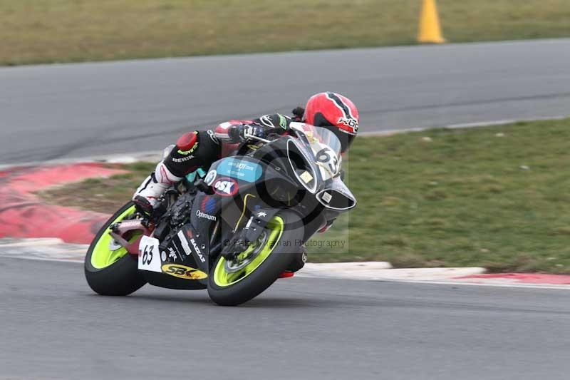 Motorcycle action photographs;Trackday digital images;event digital images;eventdigitalimages;no limits trackday;peter wileman photography;snetterton;snetterton circuit norfolk;snetterton photographs;trackday;trackday photos