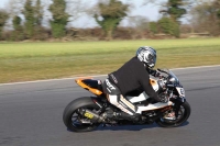 Motorcycle-action-photographs;Trackday-digital-images;event-digital-images;eventdigitalimages;no-limits-trackday;peter-wileman-photography;snetterton;snetterton-circuit-norfolk;snetterton-photographs;trackday;trackday-photos