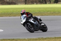 Motorcycle-action-photographs;Trackday-digital-images;event-digital-images;eventdigitalimages;no-limits-trackday;peter-wileman-photography;snetterton;snetterton-circuit-norfolk;snetterton-photographs;trackday;trackday-photos