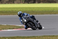 Motorcycle-action-photographs;Trackday-digital-images;event-digital-images;eventdigitalimages;no-limits-trackday;peter-wileman-photography;snetterton;snetterton-circuit-norfolk;snetterton-photographs;trackday;trackday-photos