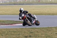 Motorcycle-action-photographs;Trackday-digital-images;event-digital-images;eventdigitalimages;no-limits-trackday;peter-wileman-photography;snetterton;snetterton-circuit-norfolk;snetterton-photographs;trackday;trackday-photos
