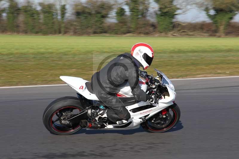 Motorcycle action photographs;Trackday digital images;event digital images;eventdigitalimages;no limits trackday;peter wileman photography;snetterton;snetterton circuit norfolk;snetterton photographs;trackday;trackday photos