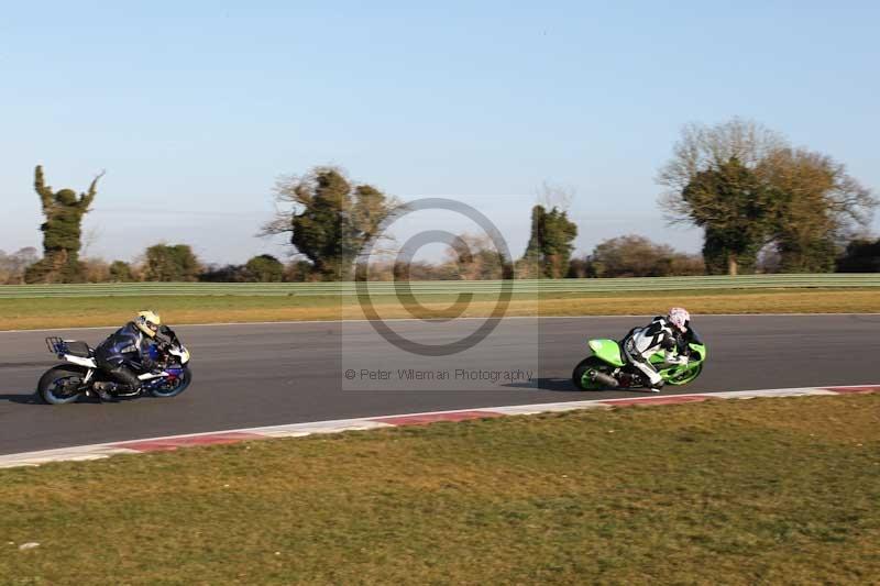 Motorcycle action photographs;Trackday digital images;event digital images;eventdigitalimages;no limits trackday;peter wileman photography;snetterton;snetterton circuit norfolk;snetterton photographs;trackday;trackday photos