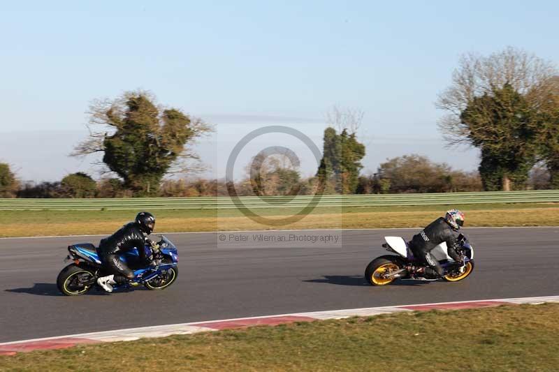 Motorcycle action photographs;Trackday digital images;event digital images;eventdigitalimages;no limits trackday;peter wileman photography;snetterton;snetterton circuit norfolk;snetterton photographs;trackday;trackday photos