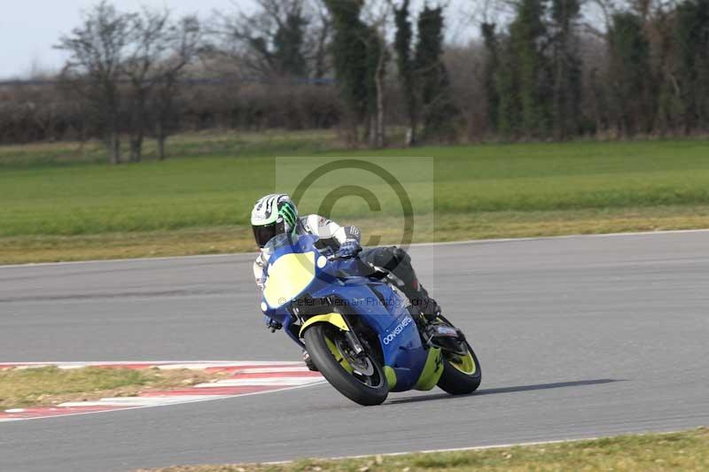 Motorcycle action photographs;Trackday digital images;event digital images;eventdigitalimages;no limits trackday;peter wileman photography;snetterton;snetterton circuit norfolk;snetterton photographs;trackday;trackday photos