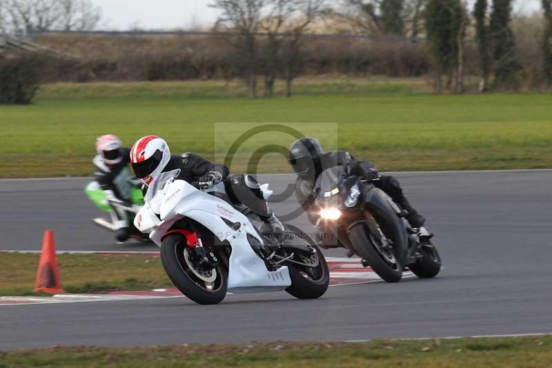 Motorcycle action photographs;Trackday digital images;event digital images;eventdigitalimages;no limits trackday;peter wileman photography;snetterton;snetterton circuit norfolk;snetterton photographs;trackday;trackday photos