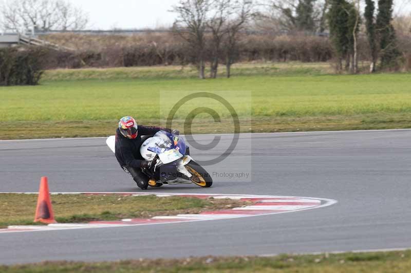 Motorcycle action photographs;Trackday digital images;event digital images;eventdigitalimages;no limits trackday;peter wileman photography;snetterton;snetterton circuit norfolk;snetterton photographs;trackday;trackday photos