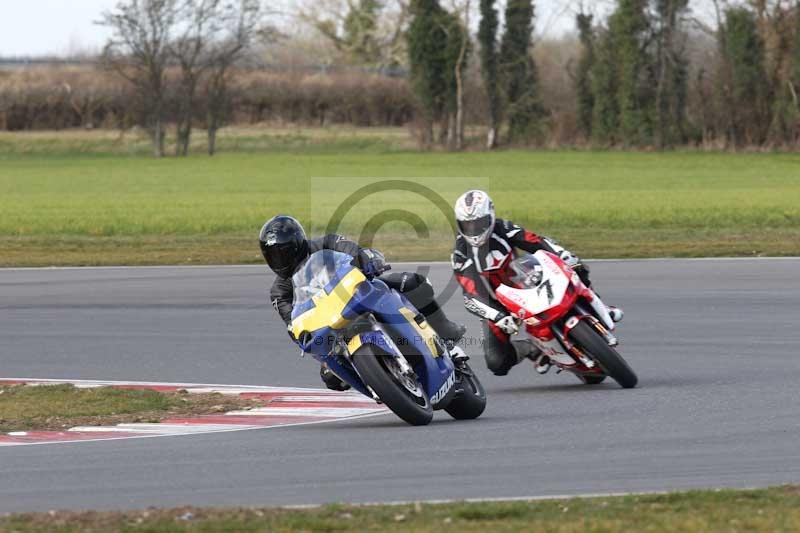 Motorcycle action photographs;Trackday digital images;event digital images;eventdigitalimages;no limits trackday;peter wileman photography;snetterton;snetterton circuit norfolk;snetterton photographs;trackday;trackday photos