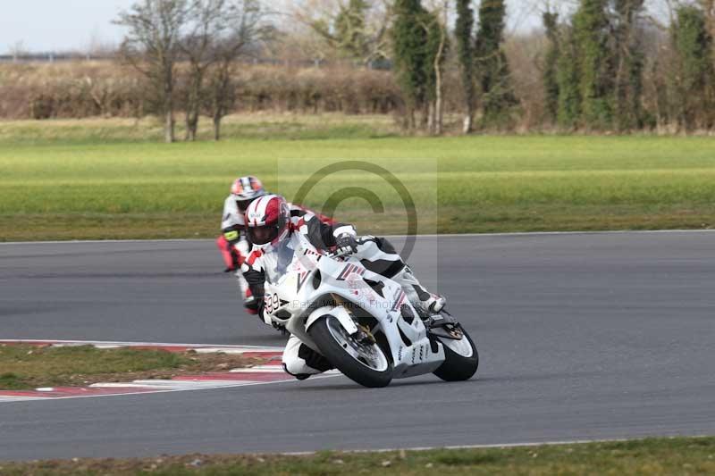 Motorcycle action photographs;Trackday digital images;event digital images;eventdigitalimages;no limits trackday;peter wileman photography;snetterton;snetterton circuit norfolk;snetterton photographs;trackday;trackday photos
