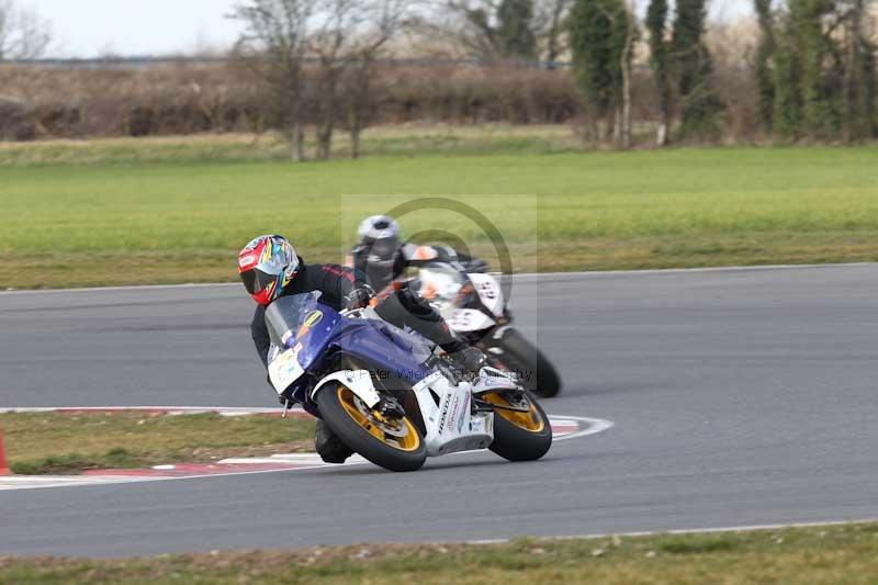 Motorcycle action photographs;Trackday digital images;event digital images;eventdigitalimages;no limits trackday;peter wileman photography;snetterton;snetterton circuit norfolk;snetterton photographs;trackday;trackday photos