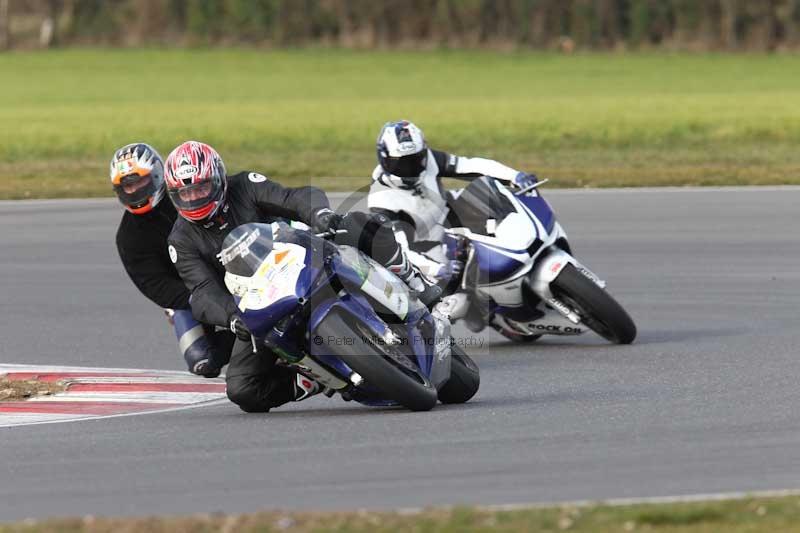 Motorcycle action photographs;Trackday digital images;event digital images;eventdigitalimages;no limits trackday;peter wileman photography;snetterton;snetterton circuit norfolk;snetterton photographs;trackday;trackday photos
