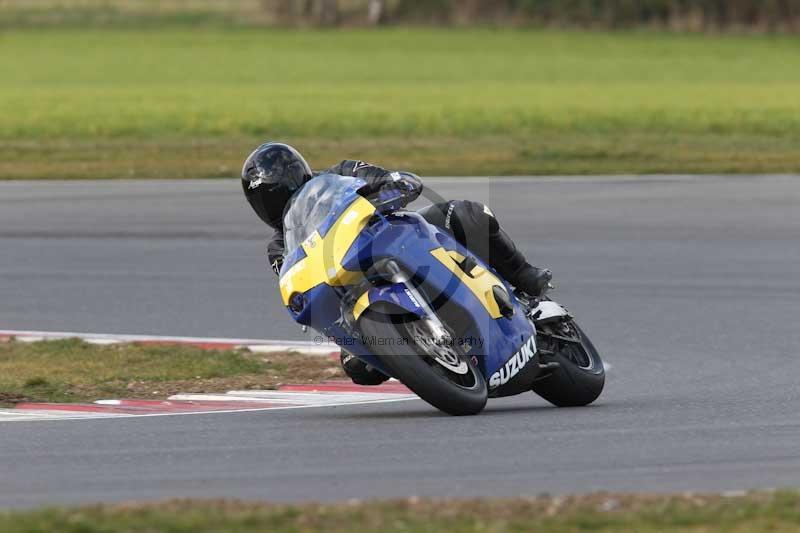 Motorcycle action photographs;Trackday digital images;event digital images;eventdigitalimages;no limits trackday;peter wileman photography;snetterton;snetterton circuit norfolk;snetterton photographs;trackday;trackday photos