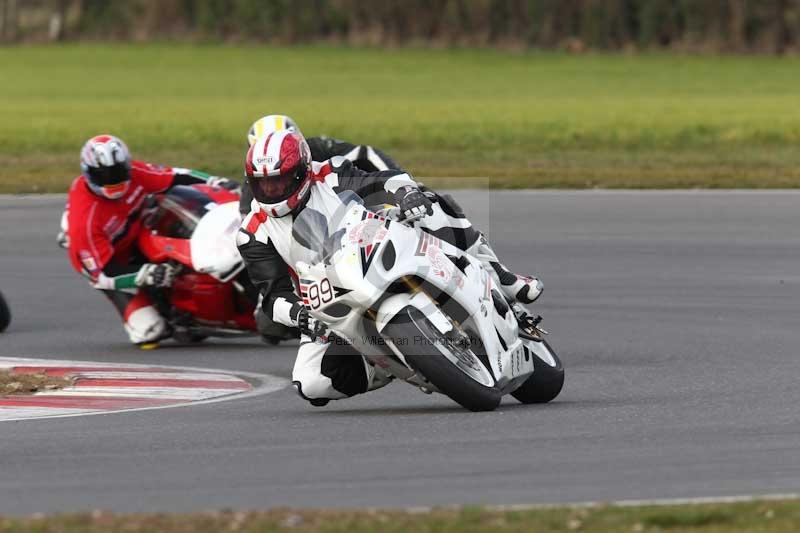 Motorcycle action photographs;Trackday digital images;event digital images;eventdigitalimages;no limits trackday;peter wileman photography;snetterton;snetterton circuit norfolk;snetterton photographs;trackday;trackday photos