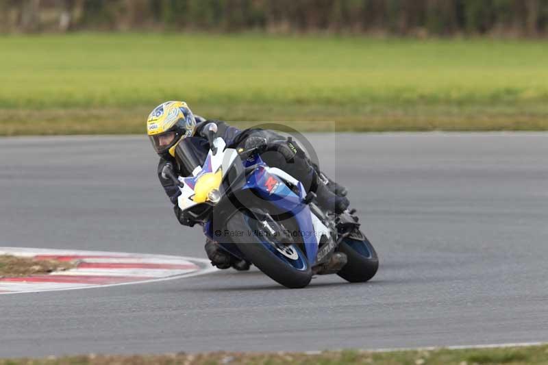 Motorcycle action photographs;Trackday digital images;event digital images;eventdigitalimages;no limits trackday;peter wileman photography;snetterton;snetterton circuit norfolk;snetterton photographs;trackday;trackday photos